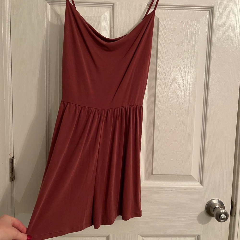 American Eagle romper, XS. Never worn/ tags on. Adjustable straps & drop front.